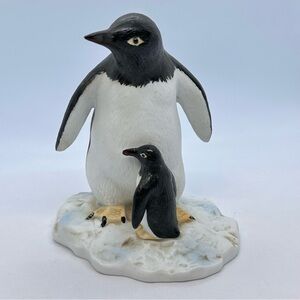 VTG FITZ & FLOYD Penguin & Baby Snow Porcelain Black and White Figurine 5.5"Tall